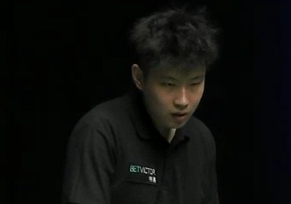 边路传中 边路传中